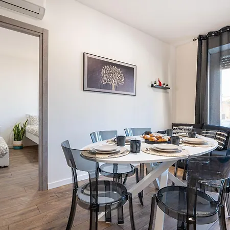 Appartement 10 Minutes To Venice, For 7, New & Fully Equipped Mestre