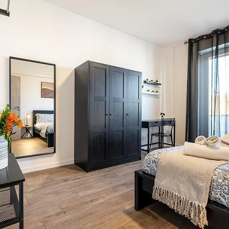 10 Minutes To Venice, For 7, New & Fully Equipped *