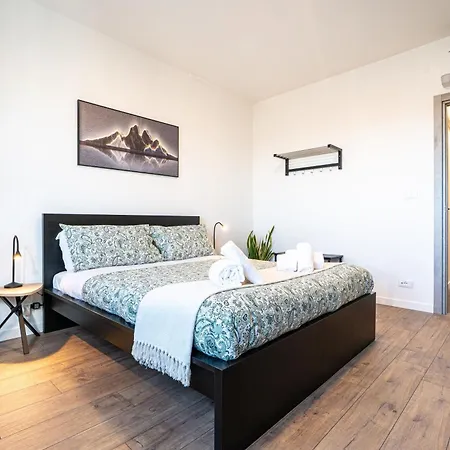 Appartement 10 Minutes To Venice, For 7, New & Fully Equipped Mestre