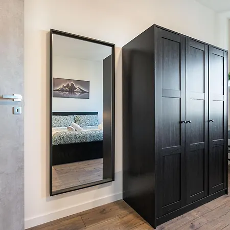 Appartement 10 Minutes To Venice, For 7, New & Fully Equipped Mestre