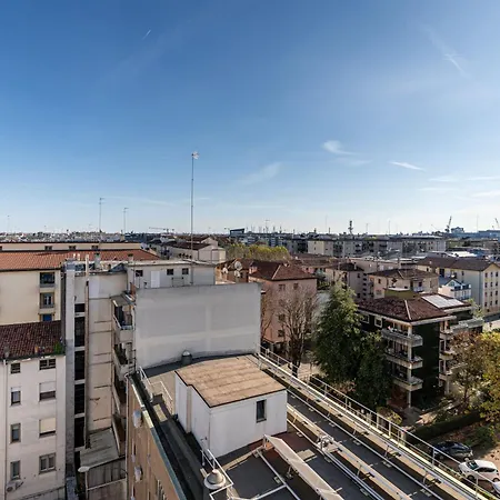 10 Minutes To Venice, For 7, New & Fully Equipped Mestre
