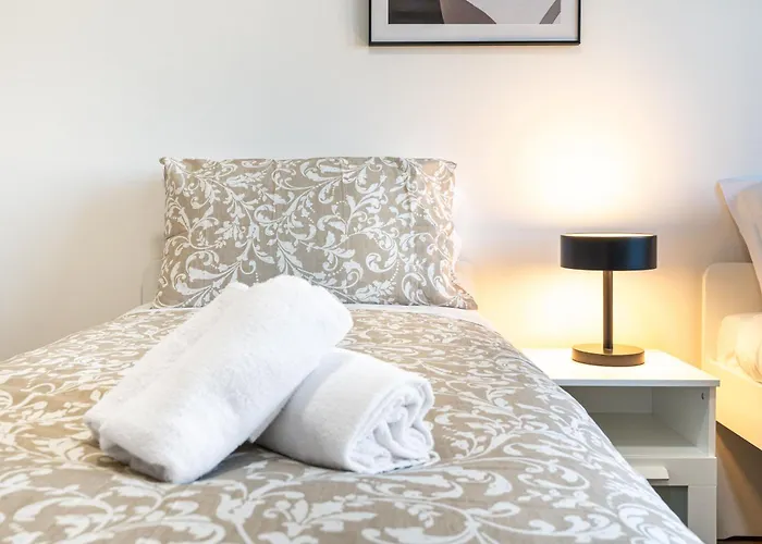 10 Minutes To Venice, For 7, New & Fully Equipped * Местре
